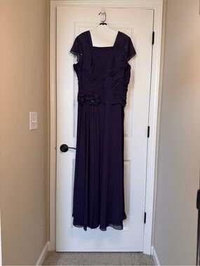 Demetrios Women's Eggplant Evening Gown Chiffon Plus Size 2XL